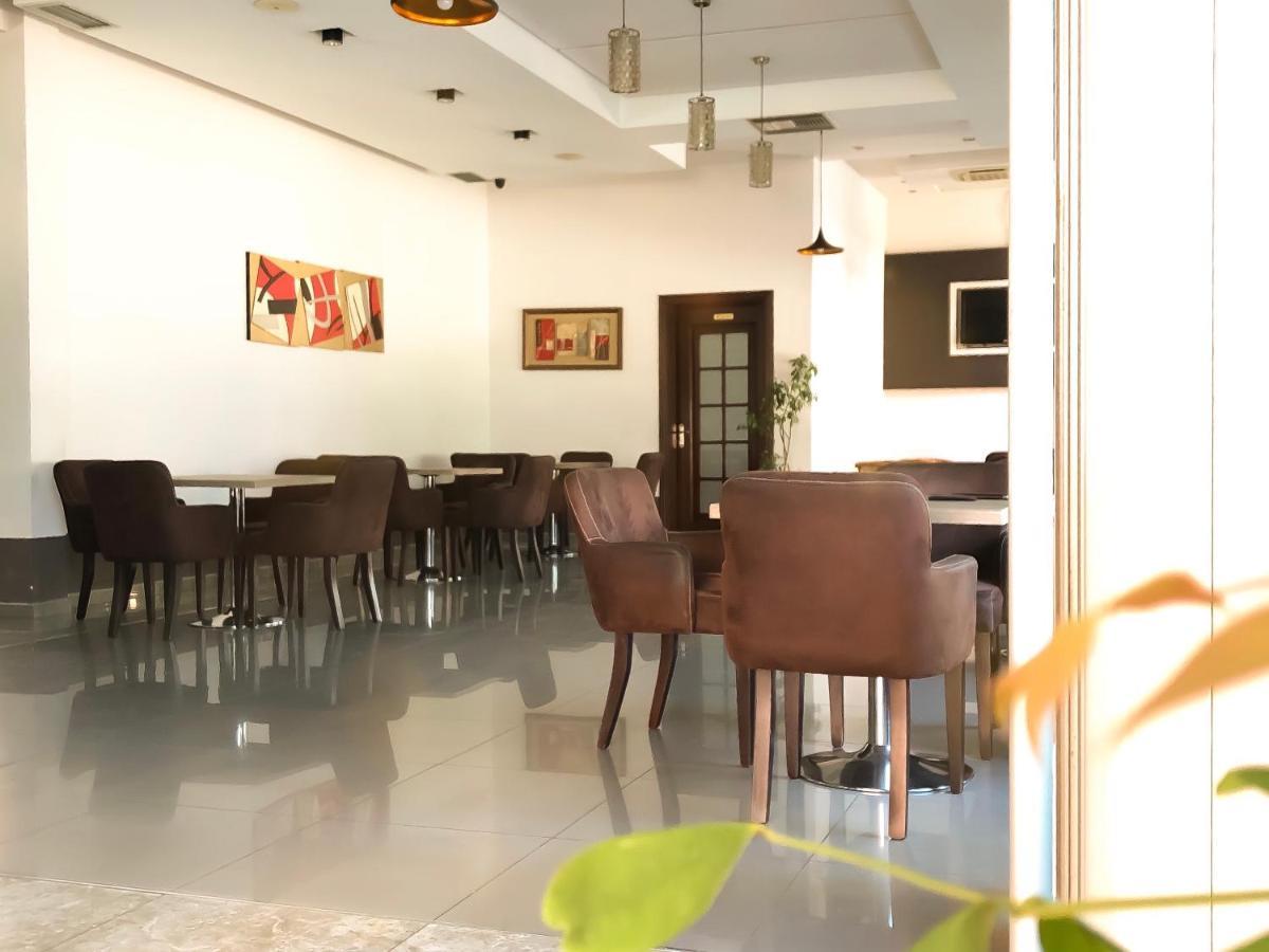 Hotel Arifi Shkodër Esterno foto