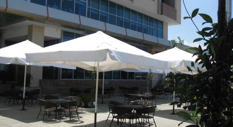 Hotel Arifi Shkodër Esterno foto