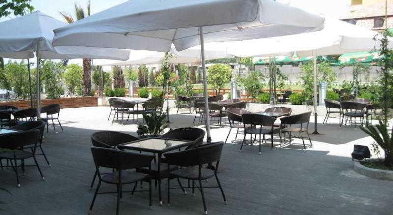 Hotel Arifi Shkodër Esterno foto
